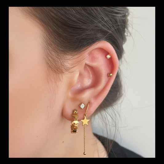 Tragus Helix Piercing – Goudkleur – AB Zirkonia