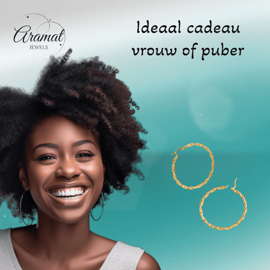 Goudkleurige twisted oorringen 30mm - oor6373 - Oorringen kopen# - 30mm - alles - cadeau