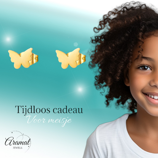 Goudkleurige vlinder oorstekers 11x8 mm