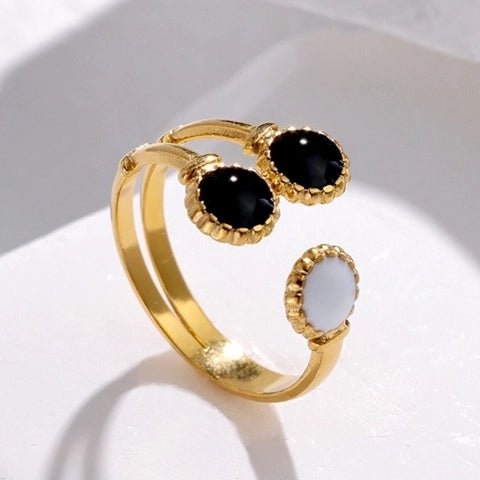 Brede One Size Ring Goudkleurig RVS met Drie Emaille Cirkels (13 mm) - Aramat Jewels - Ringen - cadeautip