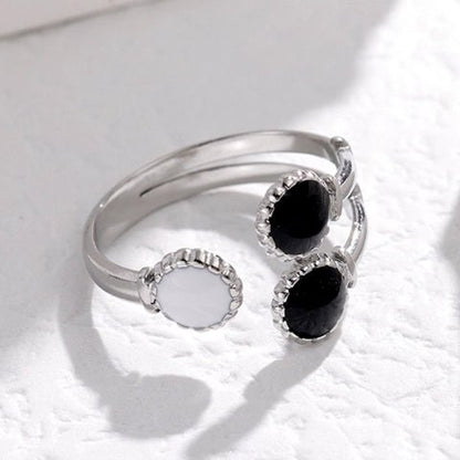 Brede One Size Ring Goudkleurig RVS met Drie Emaille Cirkels (13 mm) - Aramat Jewels - Ringen - cadeautip