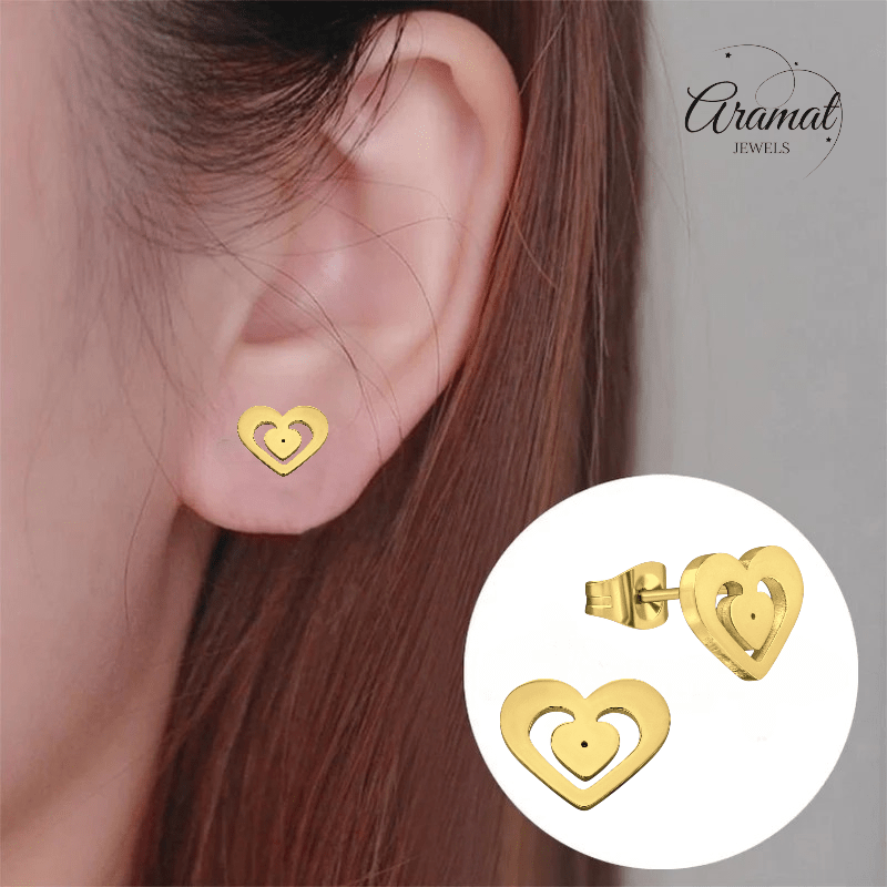 Goudkleurige hartjes oorstekers – 11x9mm RVS - Aramat Jewels - Oorbellen - cadeautip
