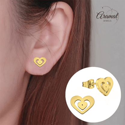 Goudkleurige hartjes oorstekers – 11x9mm RVS - Aramat Jewels - Oorbellen - cadeautip