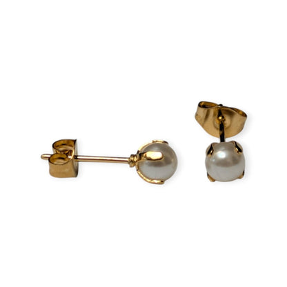 Goudkleurige Stalen Parel Oorbellen 5mm - Aramat Jewels - Oorbellen - cadeautip