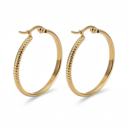 Oorringen – 25mm Creool Puntjes Patroon RVS Goudkleur Dames