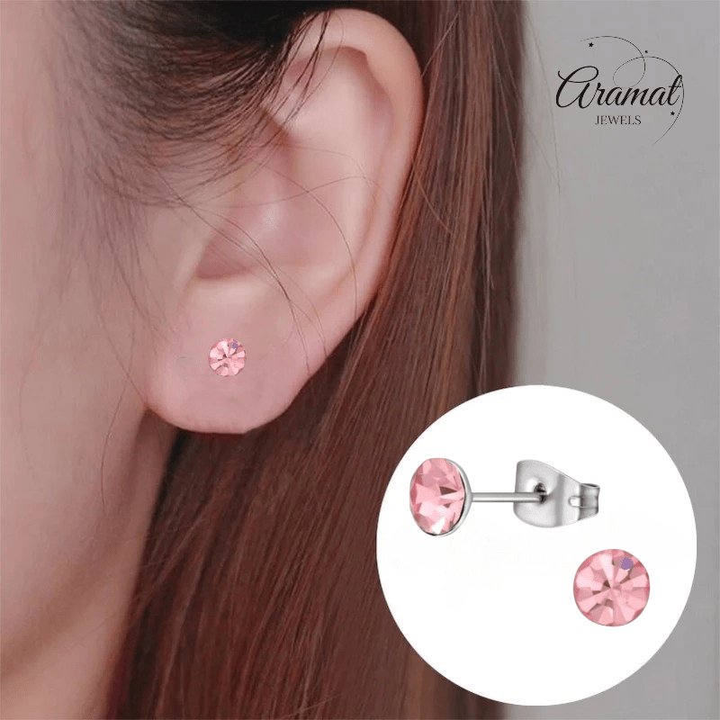Stalen Kristal Oorbellen met lichtroze steentje – Zilverkleur – 5mm - Aramat Jewels - Oorbellen - cadeautip