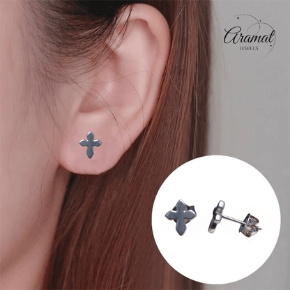 Stalen Oorbellen met kruisje – Zilverkleur – 8x7mm - oor2092 - XE19989 - Oorbellen kopen# - 8mm - alles - cadeau