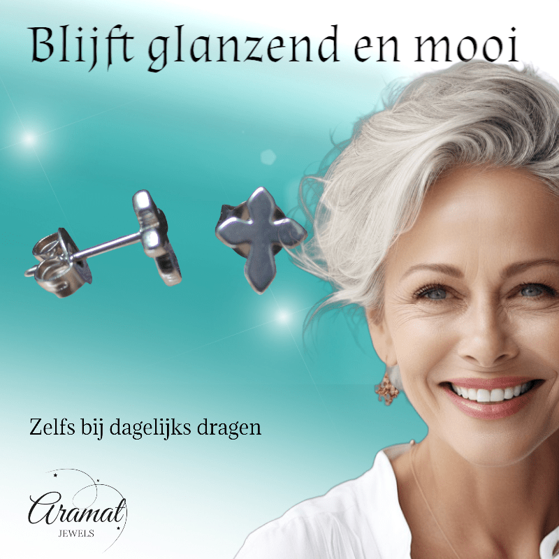 Stalen Oorbellen met kruisje – Zilverkleur – 8x7mm - oor2092 - XE19989 - Oorbellen kopen# - 8mm - alles - cadeau