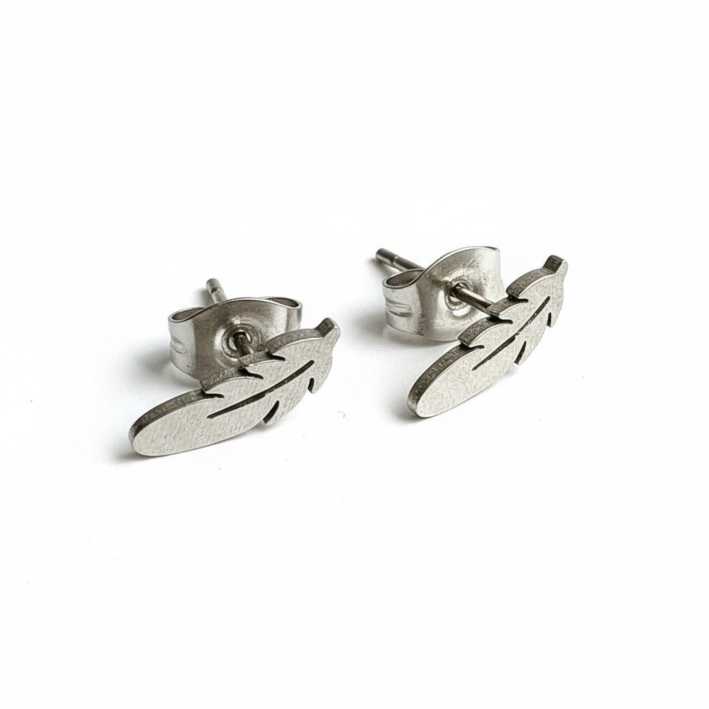 Stalen Oorstekers Veertjes Zilverkleur – 9x3mm - Aramat Jewels - Oorbellen - cadeautip