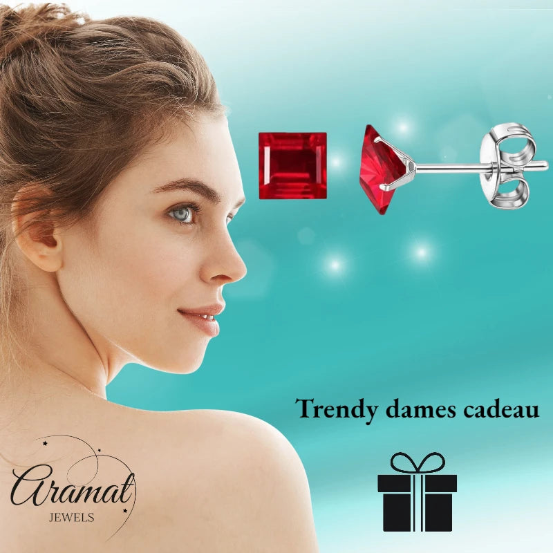 Oorbellen – 6mm Vierkante Zirkonia Rood op RVS Zilverkleur