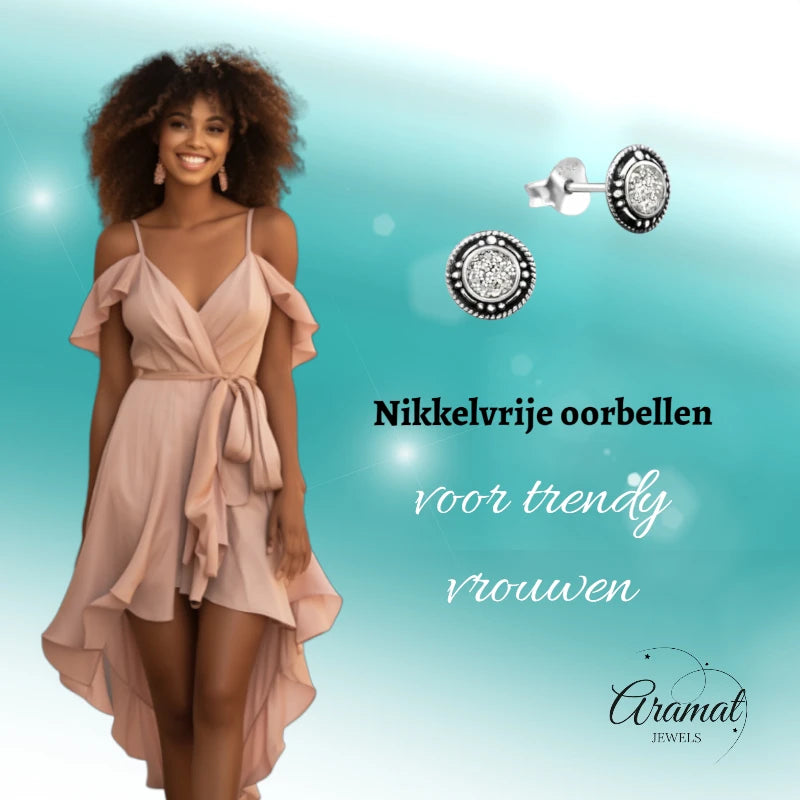 Oorstekers – Sterling Zilver Bali Etnisch Witte Glitter 7mm Rond Geoxideerd