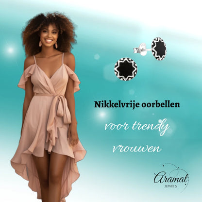 Oorstekers – Sterling Zilver Bali Etnisch Zwart Emaille 8mm Rond Geoxideerd