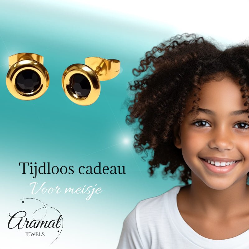Zwarte Kristal Oorbellen goudkleur - 8mm - Aramat Jewels - Oorbellen - cadeautip