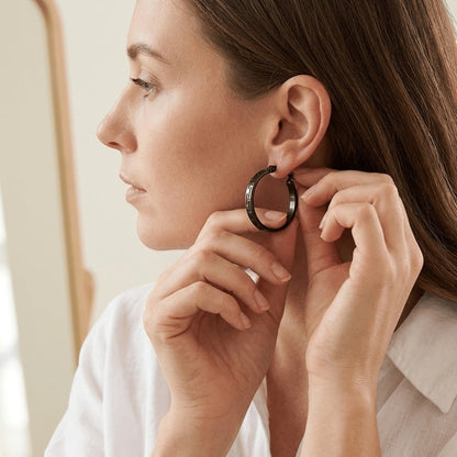 Zwarte RVS Oorringen met Grieks Motief - 25 mm - Aramat Jewels - Oorringen - cadeautip